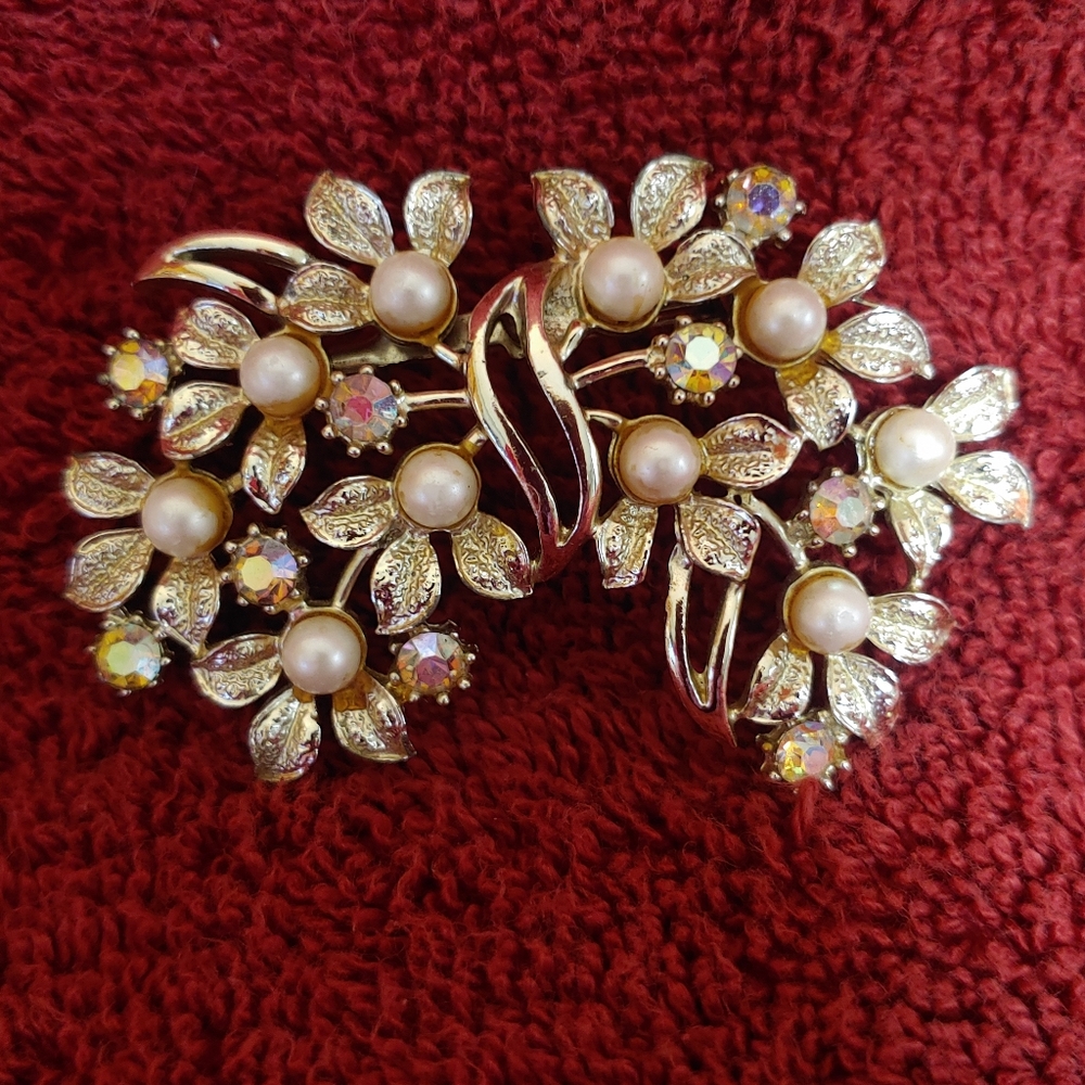 Gold-Tone Pearl Floral Brooch - Women's Jewelry